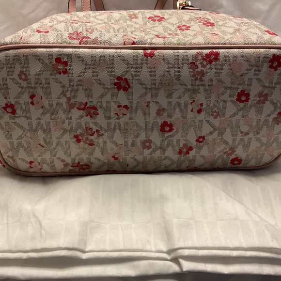 Michael kors Jet Set Charm Medium Floral Print Logo Tote Bag (NEW WITHOUT TAG) - Picture 4 of 6